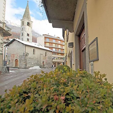 Silene Parking And Garage