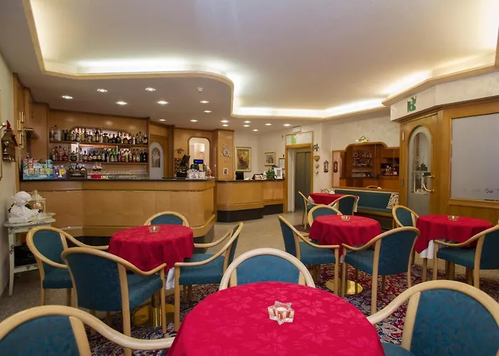 Silene Parking And Garage 3*