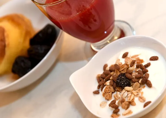 Silene Parking And Garage מלון בורמיו