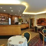 Silene Parking And Garage 3* Bormio