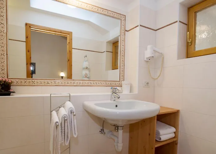 Silene Parking And Garage Hotel Bormio